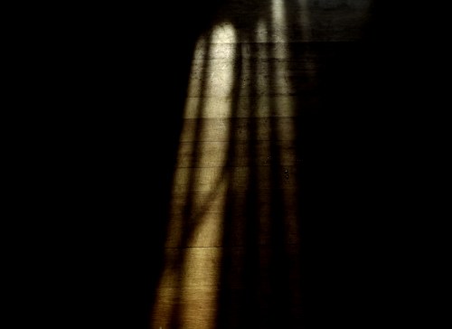 last ray's of sunlight falling on the kitchen table