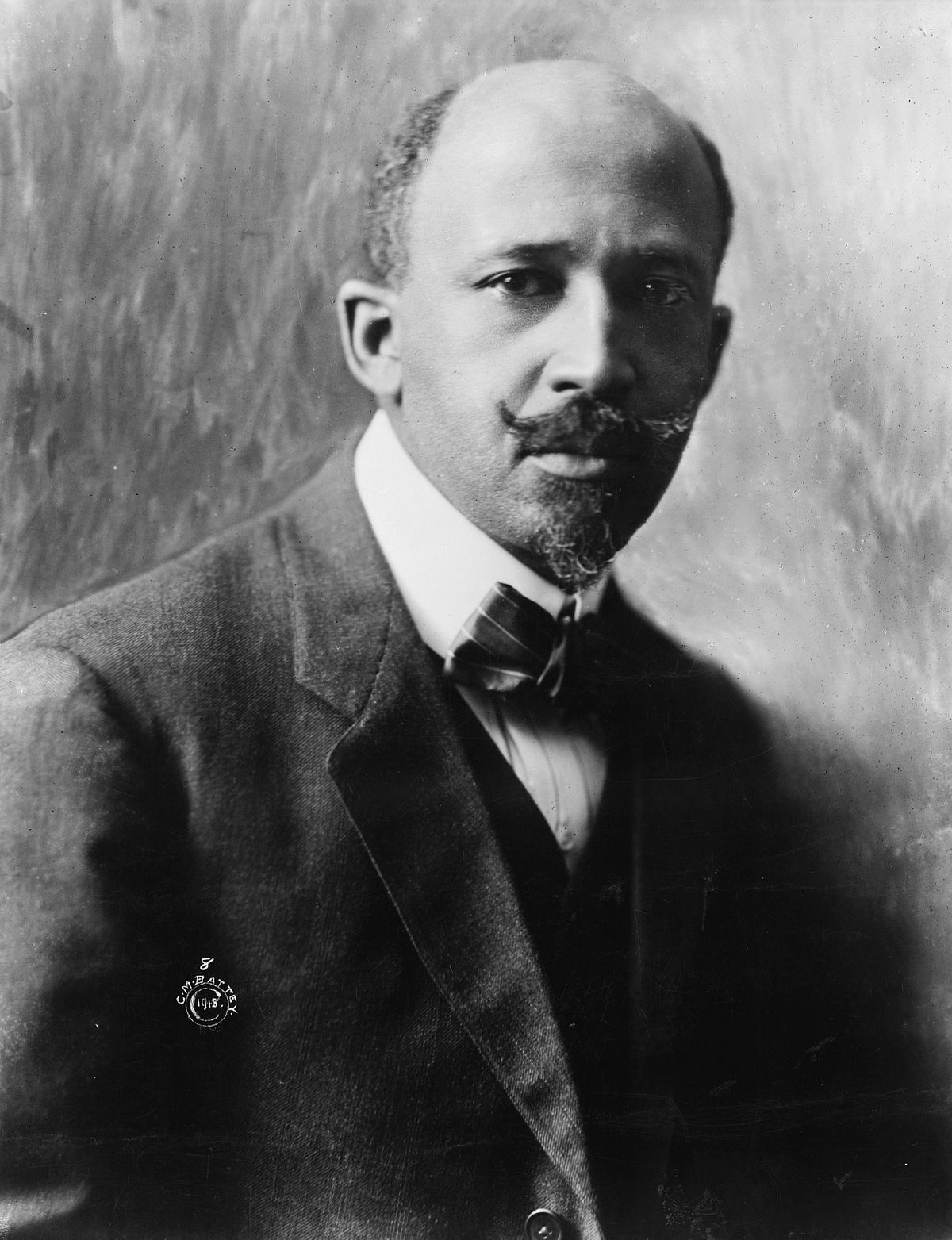 1200px-WEB_DuBois_1918